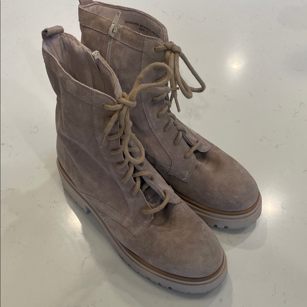 Elegant Lace-Up Suede Boots